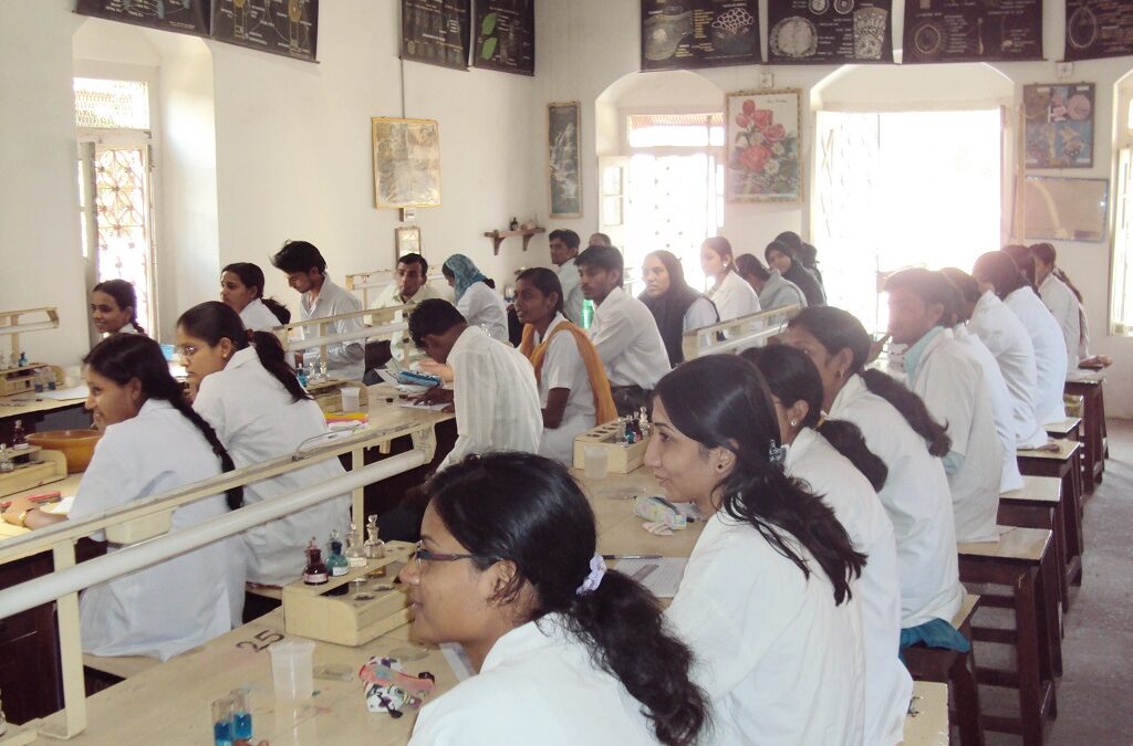 Micro and Biotech Lab