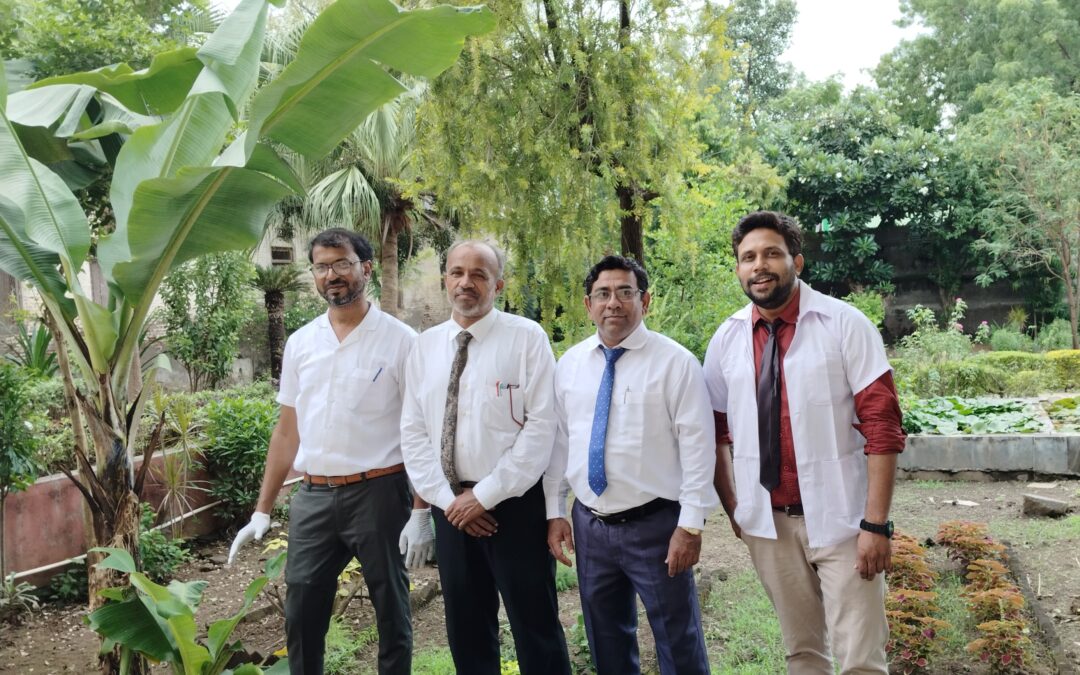 College staff at Botanical Garden